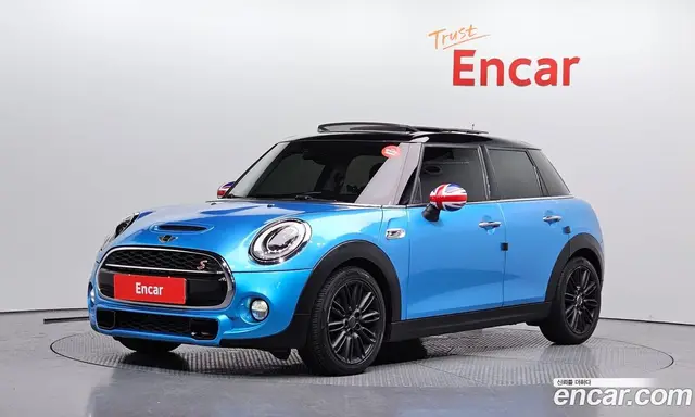 Mini Cooper, 2016, 70 737 км