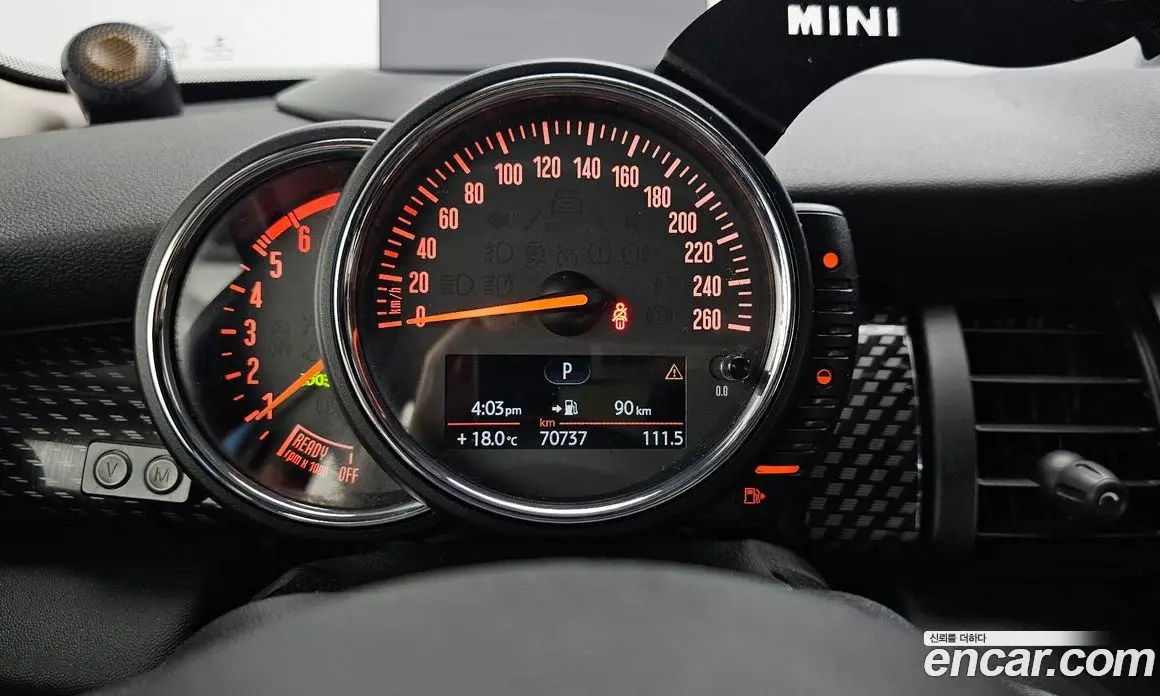 Mini Cooper 2016 2.0 автомат (гидро), фото 8 Mini Cooper 2016 2.0 автомат (гидро), фото 8