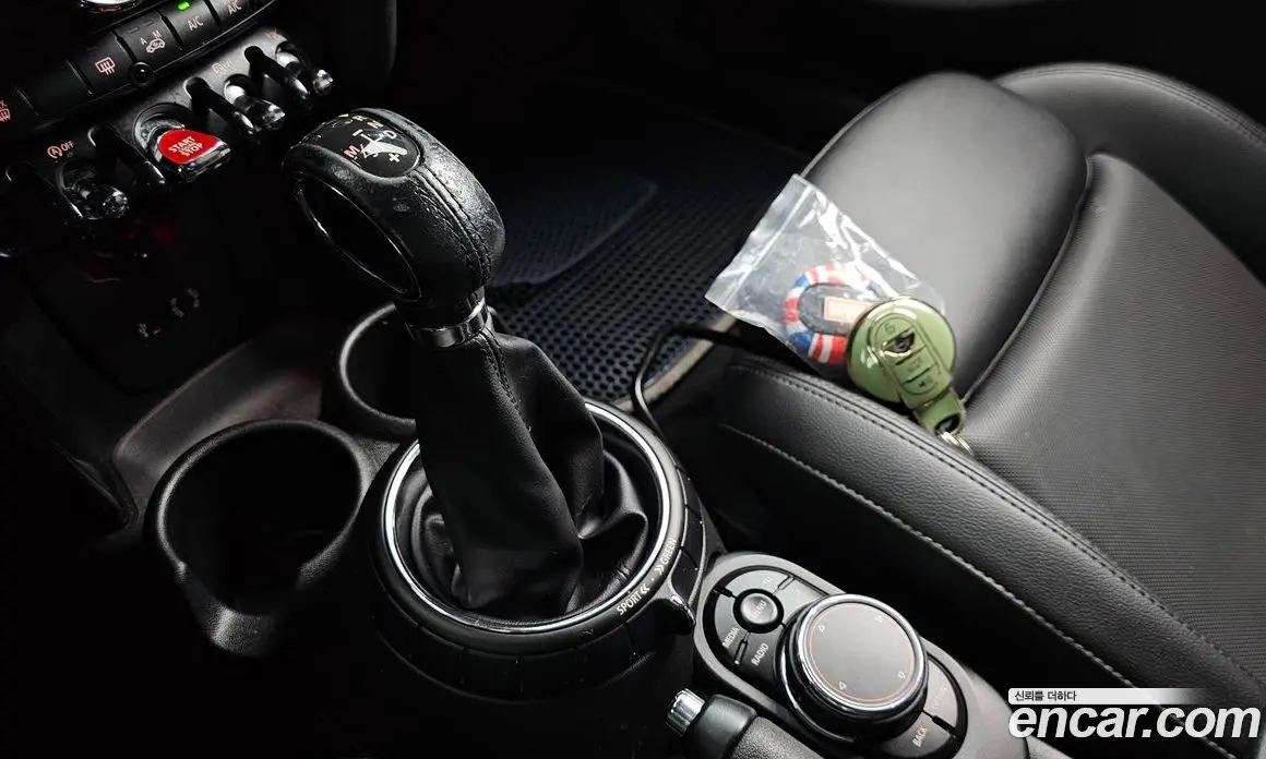 Mini Cooper 2016 2.0 автомат (гидро), фото 9 Mini Cooper 2016 2.0 автомат (гидро), фото 9