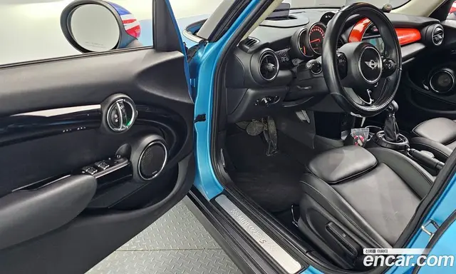 Mini Cooper 2016 2.0 автомат (гидро), миниатюра 10 Mini Cooper 2016 2.0 автомат (гидро), миниатюра 10