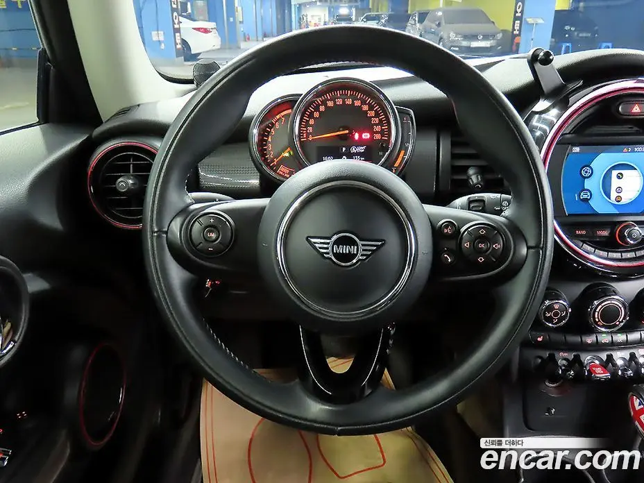 Mini Cooper 2019 1.5 автомат (гидро), фото 15