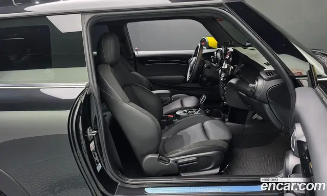 Mini Cooper 2023 автомат (гидро), миниатюра 11