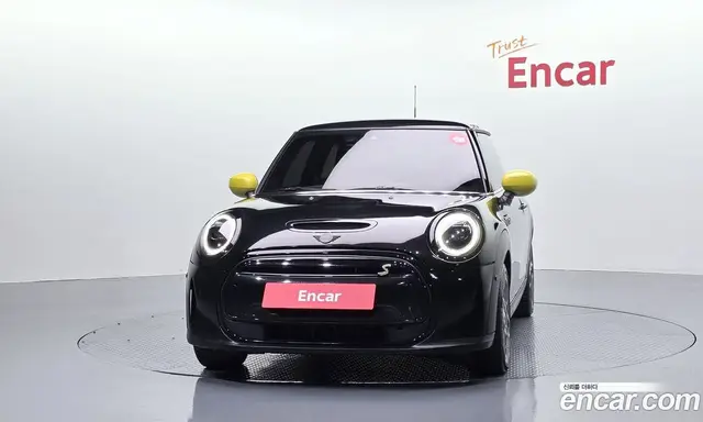 Mini Cooper 2023 автомат (гидро), миниатюра 3