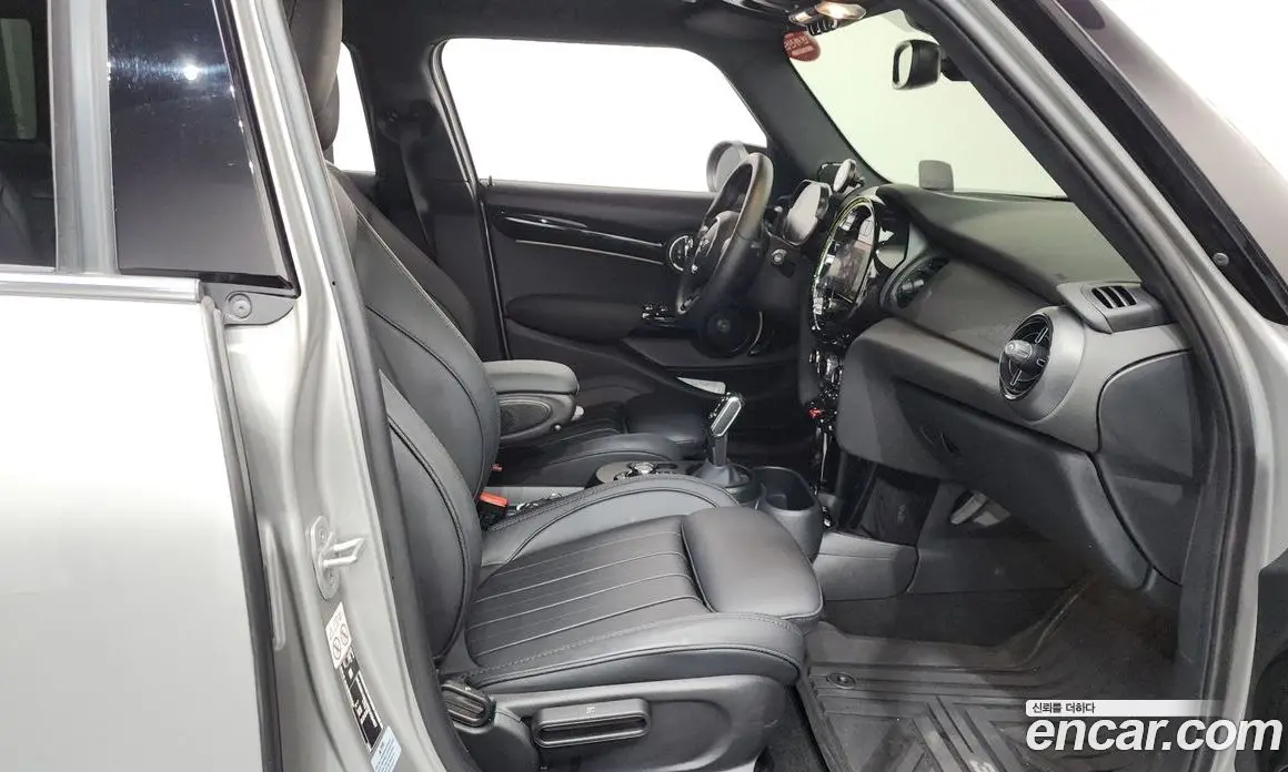 Mini Cooper 2024 2.0 автомат (гидро), фото 16