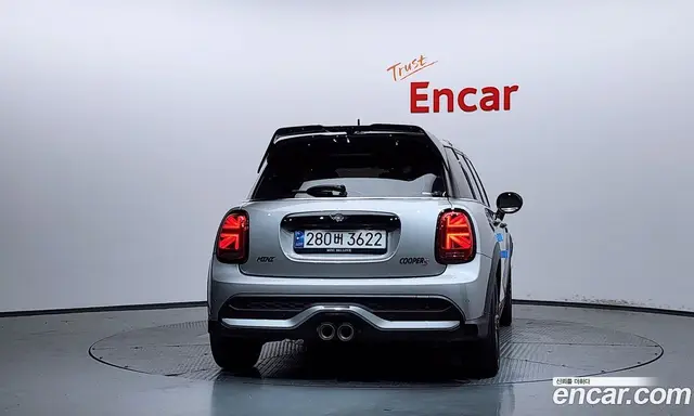Mini Cooper 2024 2.0 автомат (гидро), миниатюра 4