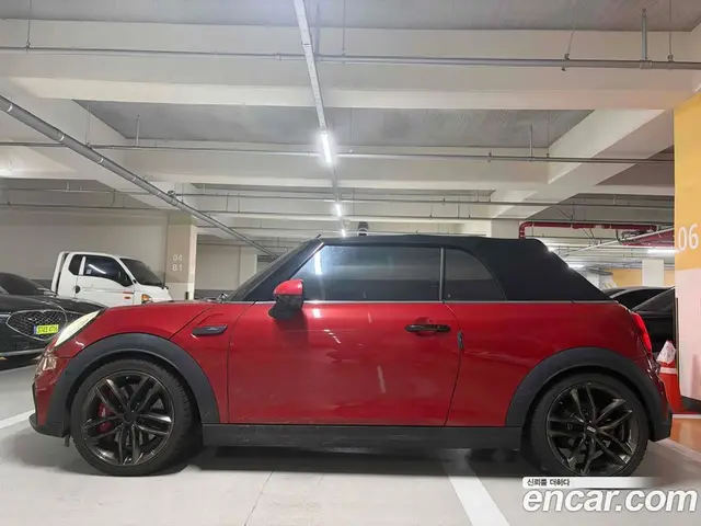 Mini Cooper Convertible 2016 2.0 автомат (гидро), миниатюра 11