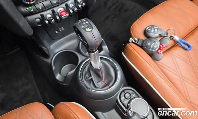 Mini Cooper Convertible 2018 2.0 автомат (гидро), миниатюра 12