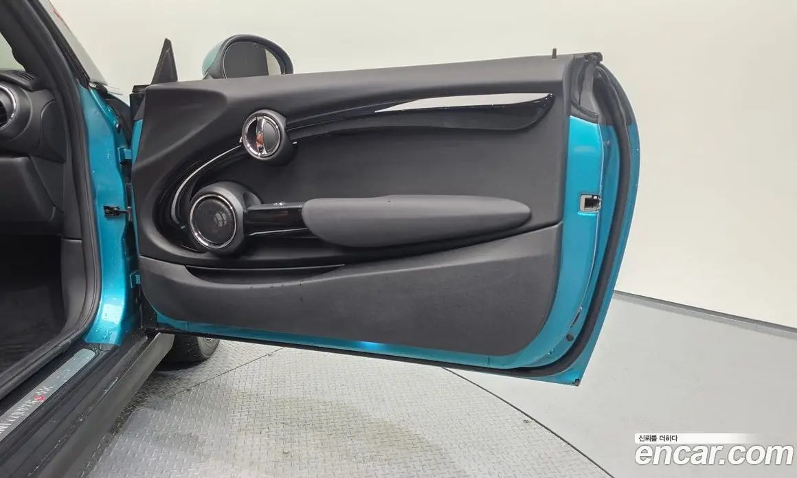 Mini Cooper Convertible 2018 2.0 автомат (гидро), фото 15