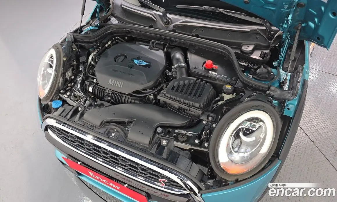 Mini Cooper Convertible 2018 2.0 автомат (гидро), фото 6
