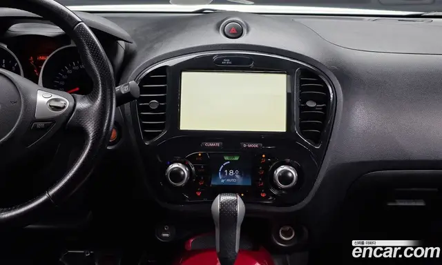 Nissan Juke 2014 1.6 автомат (гидро), миниатюра 12