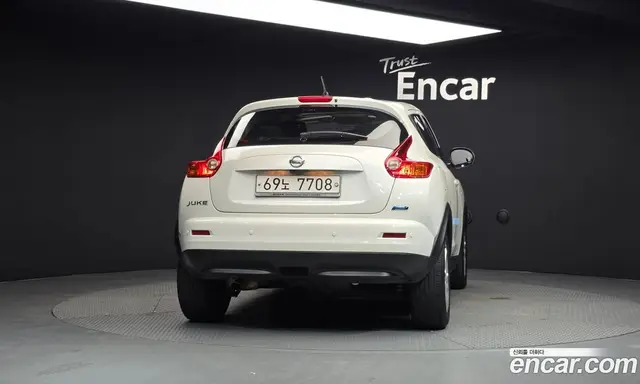 Nissan Juke 2014 1.6 автомат (гидро), миниатюра 4