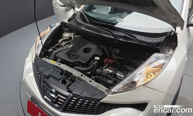 Nissan Juke 2014 1.6 автомат (гидро), миниатюра 6