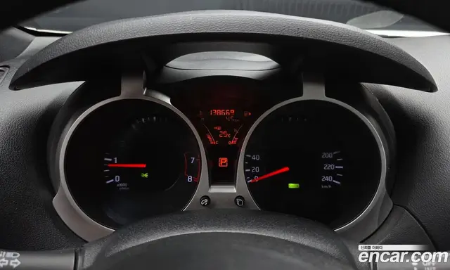 Nissan Juke 2014 1.6 автомат (гидро), миниатюра 8