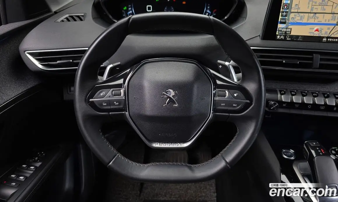 Peugeot 3008 2018 1.6 автомат (гидро), фото 13