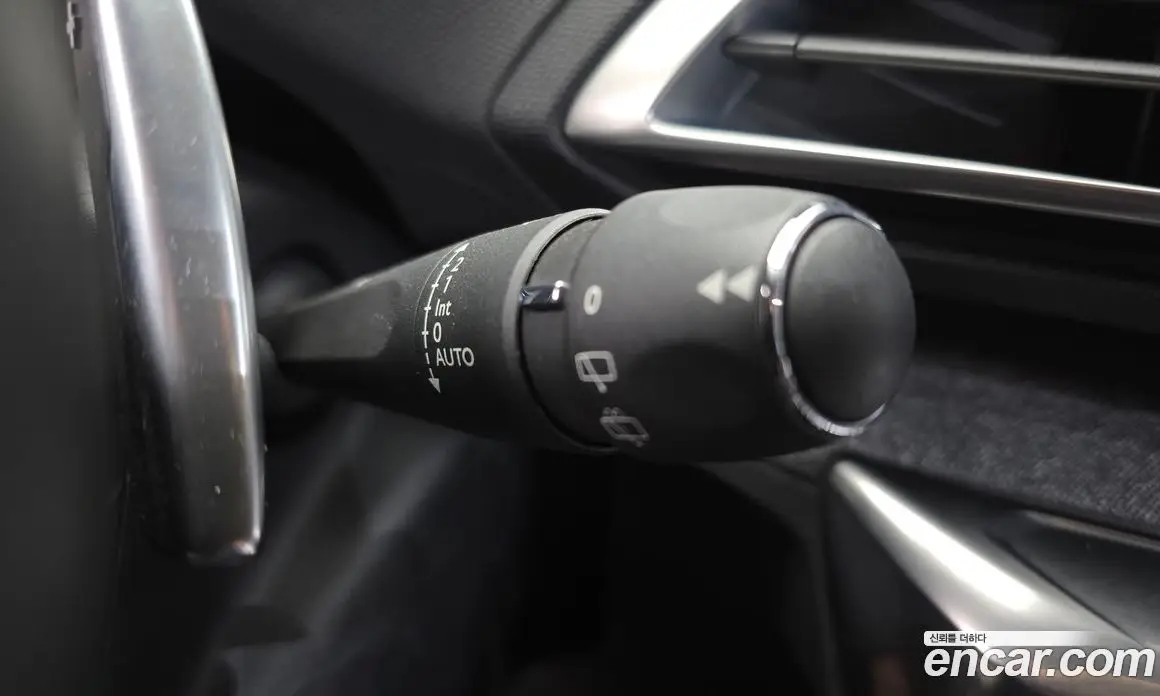 Peugeot 3008 2018 1.6 автомат (гидро), фото 16