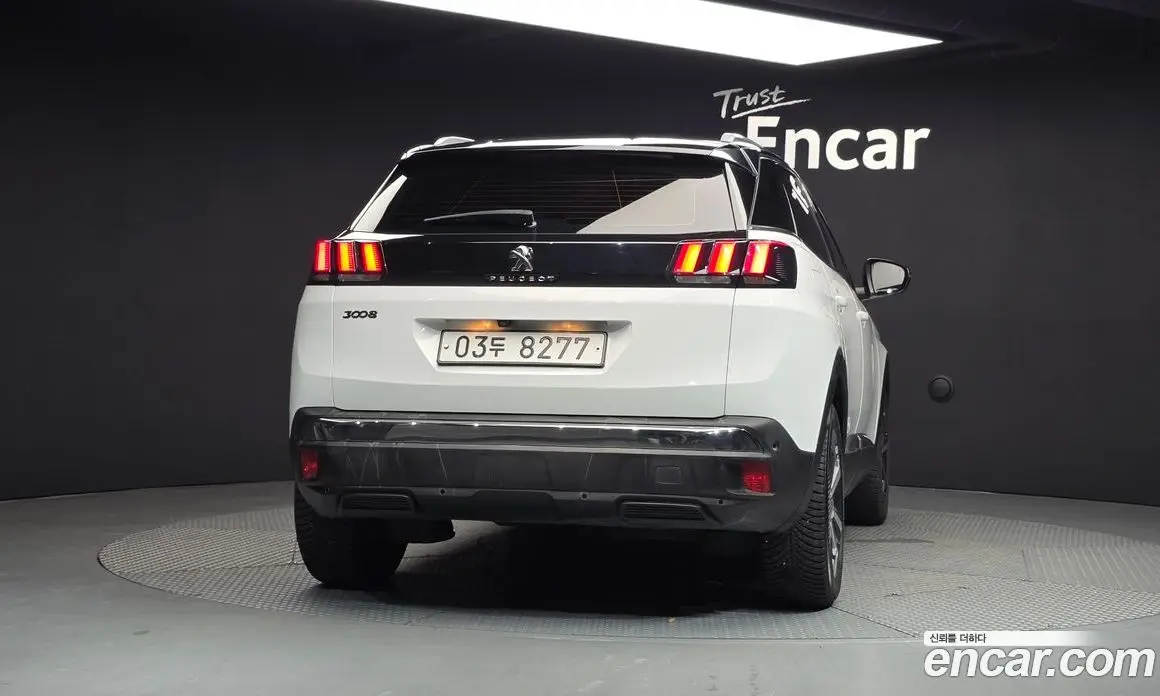 Peugeot 3008 2018 1.6 автомат (гидро), фото 4