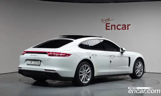 Porsche Panamera 2018 3.0 автомат (гидро), миниатюра 2