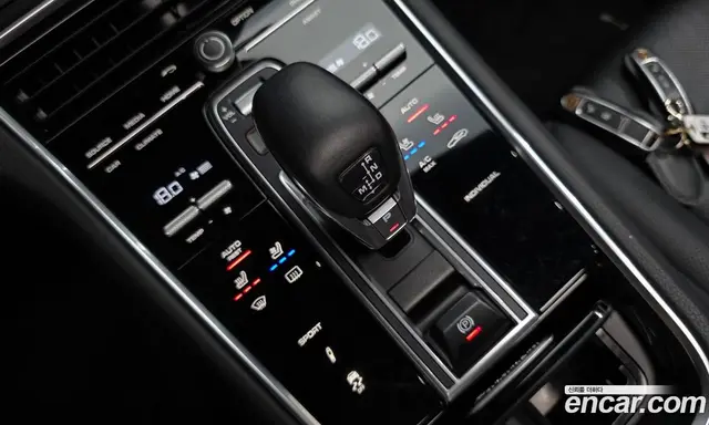 Porsche Panamera 2018 3.0 автомат (гидро), миниатюра 12