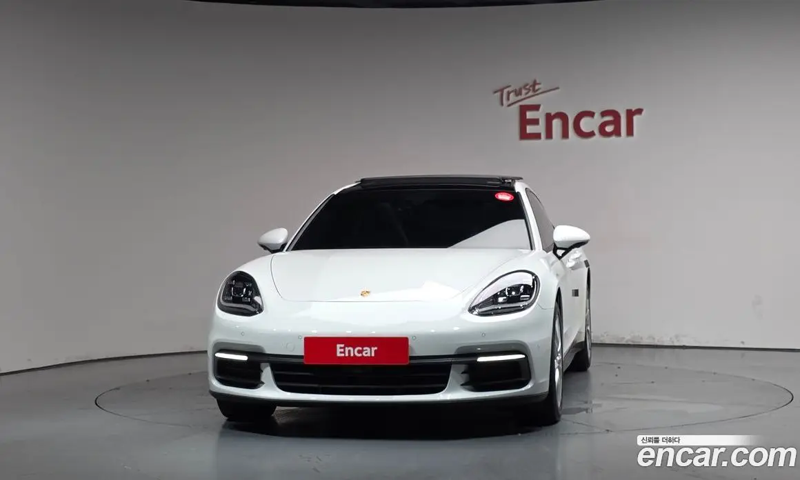 Porsche Panamera 2018 3.0 автомат (гидро), фото 3