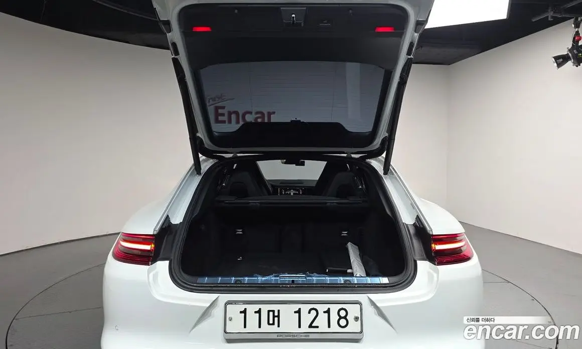 Porsche Panamera 2018 3.0 автомат (гидро), фото 30