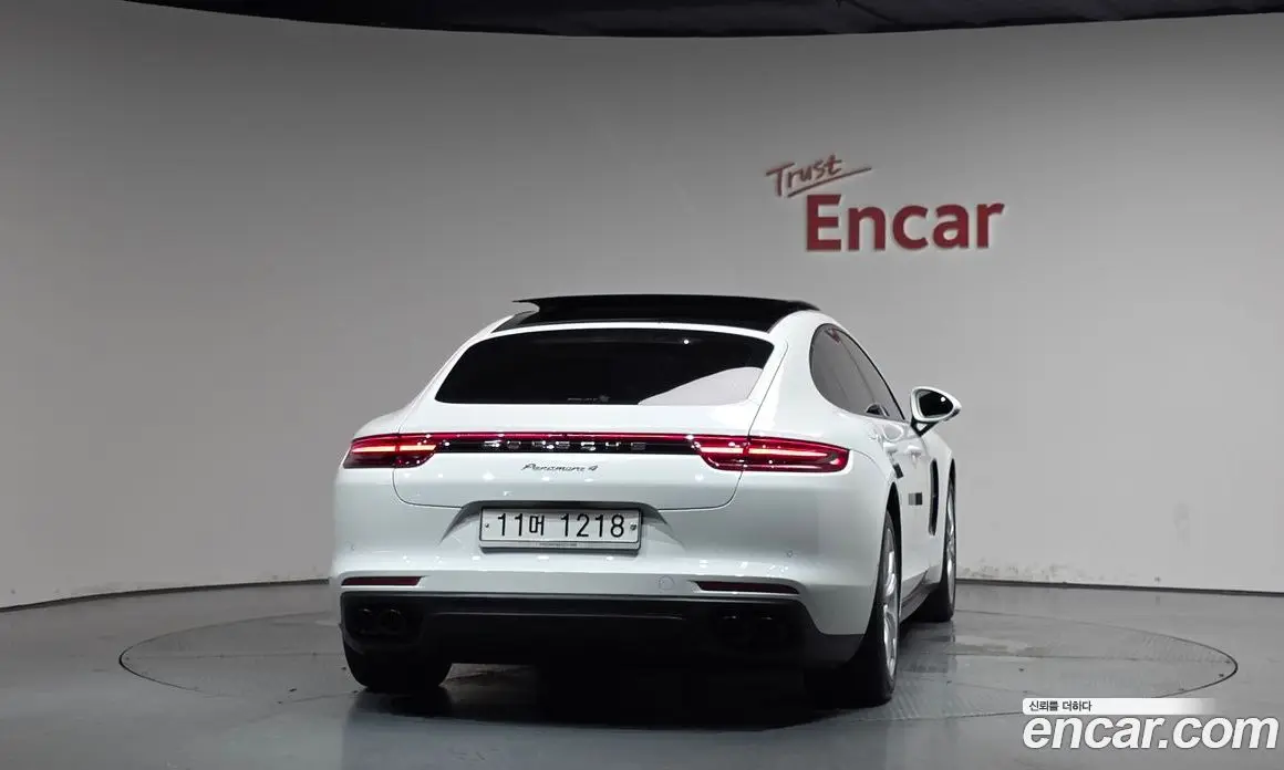 Porsche Panamera 2018 3.0 автомат (гидро), фото 4