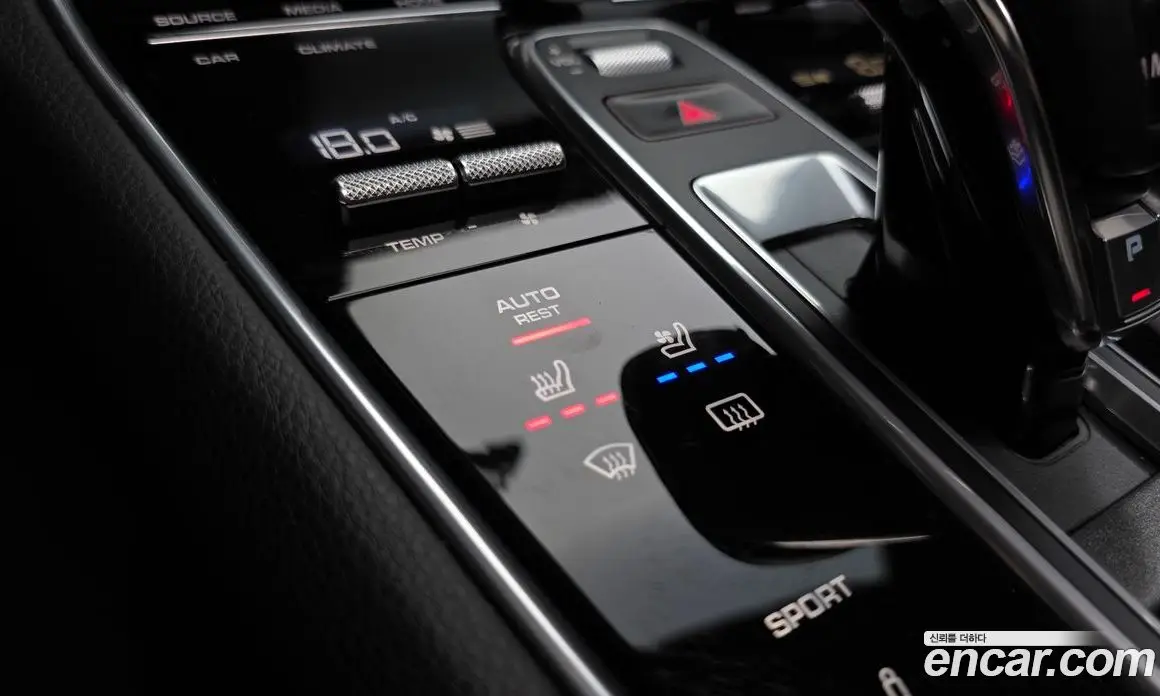 Porsche Panamera 2018 3.0 автомат (гидро), фото 32