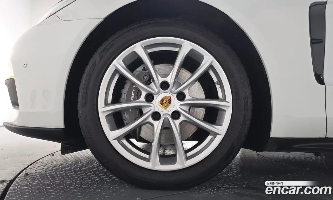 Porsche Panamera 2018 3.0 автомат (гидро), фото 5
