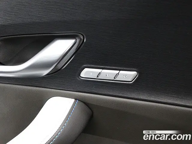 Renault (Samsung) Fluence 2026 1.5 автомат (гидро), миниатюра 11