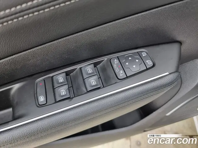 Renault (Samsung) SM6 2017 2.0 автомат (гидро), миниатюра 12