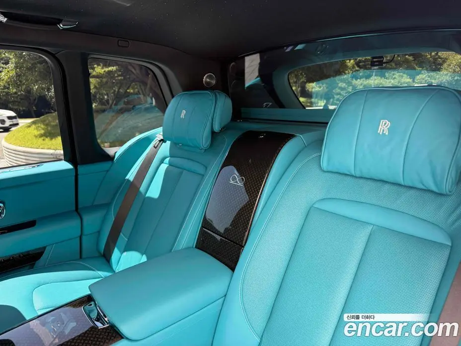 Rolls-Royce Cullinan 2023 6.7 автомат (гидро), фото 12