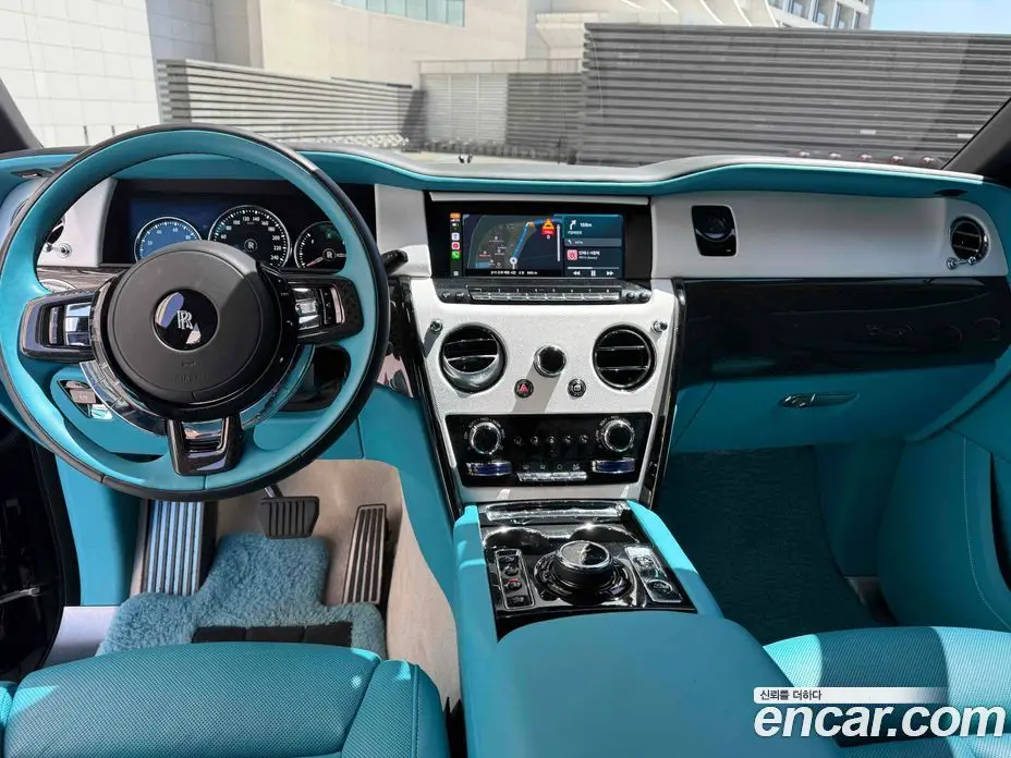 Rolls-Royce Cullinan 2023 6.7 автомат (гидро), фото 15