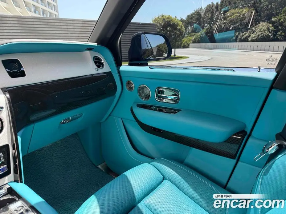 Rolls-Royce Cullinan 2023 6.7 автомат (гидро), фото 16