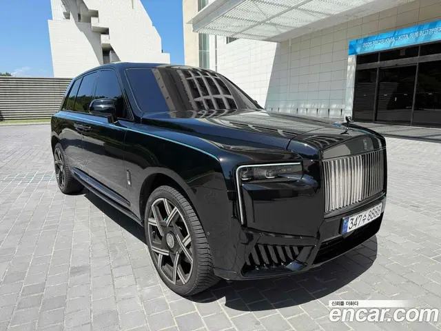 Rolls-Royce Cullinan 2023 6.7 автомат (гидро), миниатюра 3