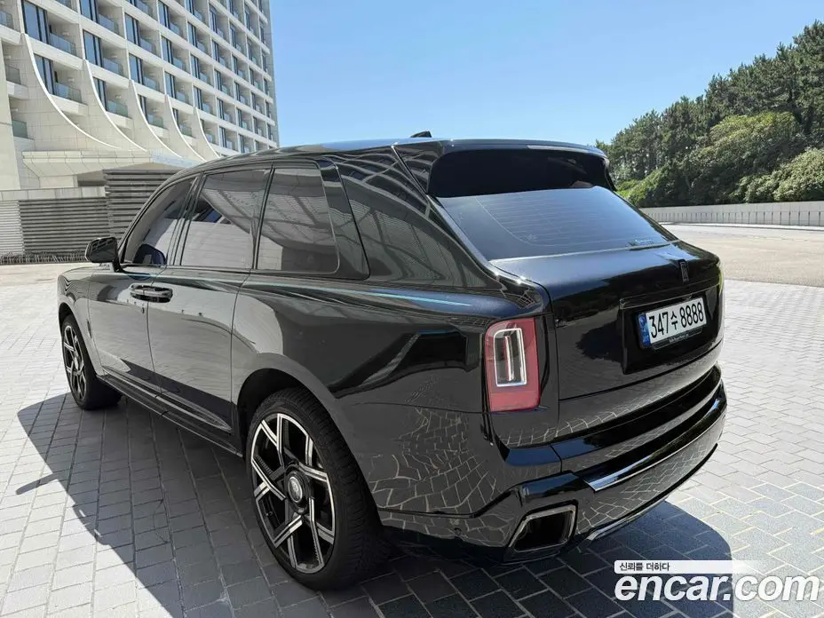 Rolls-Royce Cullinan 2023 6.7 автомат (гидро), фото 6