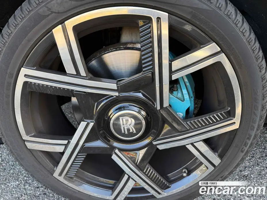 Rolls-Royce Cullinan 2023 6.7 автомат (гидро), фото 7