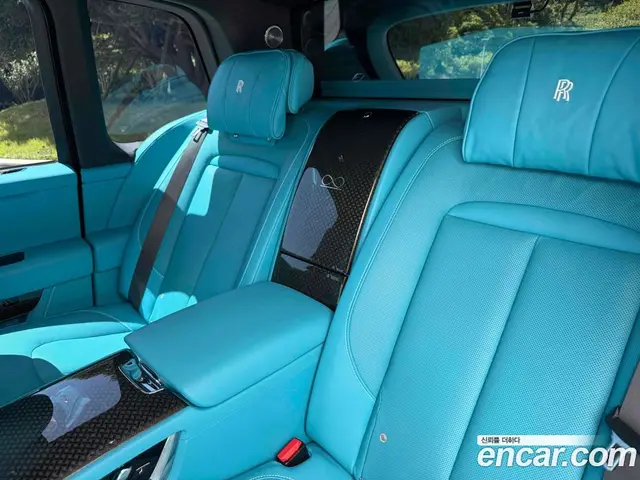 Rolls-Royce Cullinan 2023 6.7 автомат (гидро), миниатюра 10