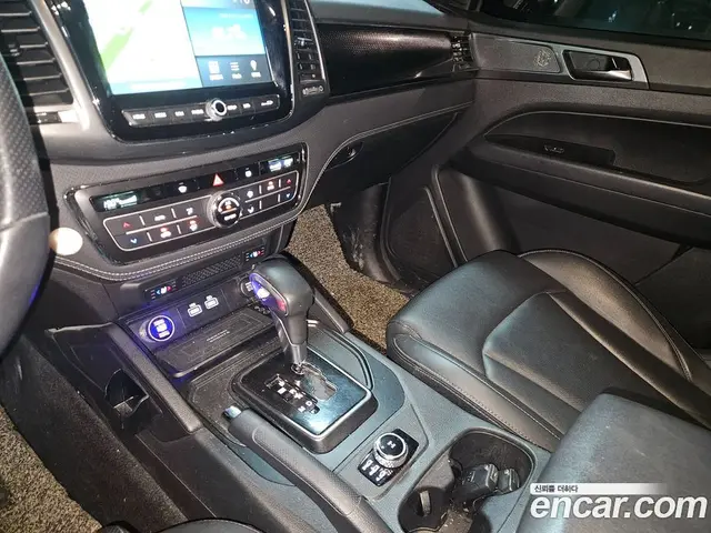 SsangYong Rexton 2022 2.2 автомат (гидро), миниатюра 7