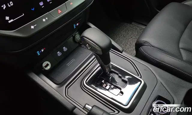 SsangYong Rexton 2023 2.2 автомат (гидро), миниатюра 9