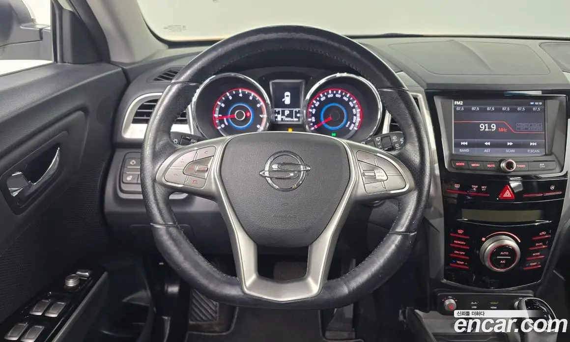 SsangYong TIBOLI 2015 1.6 автомат (гидро), фото 13