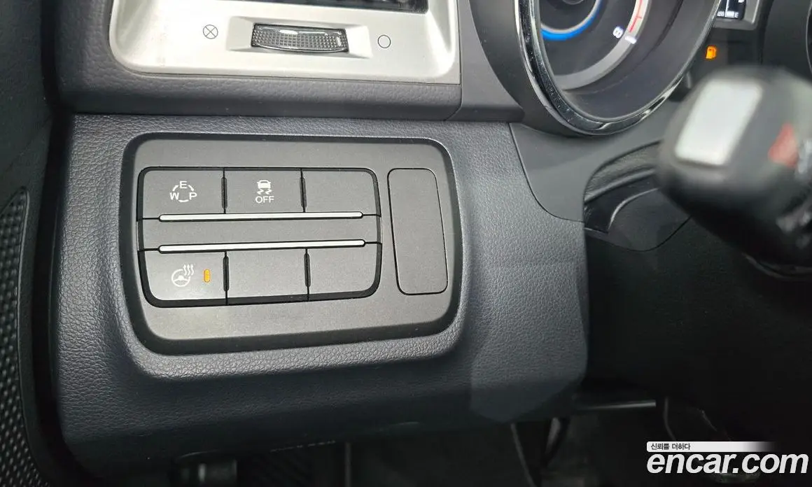 SsangYong TIBOLI 2015 1.6 автомат (гидро), фото 16