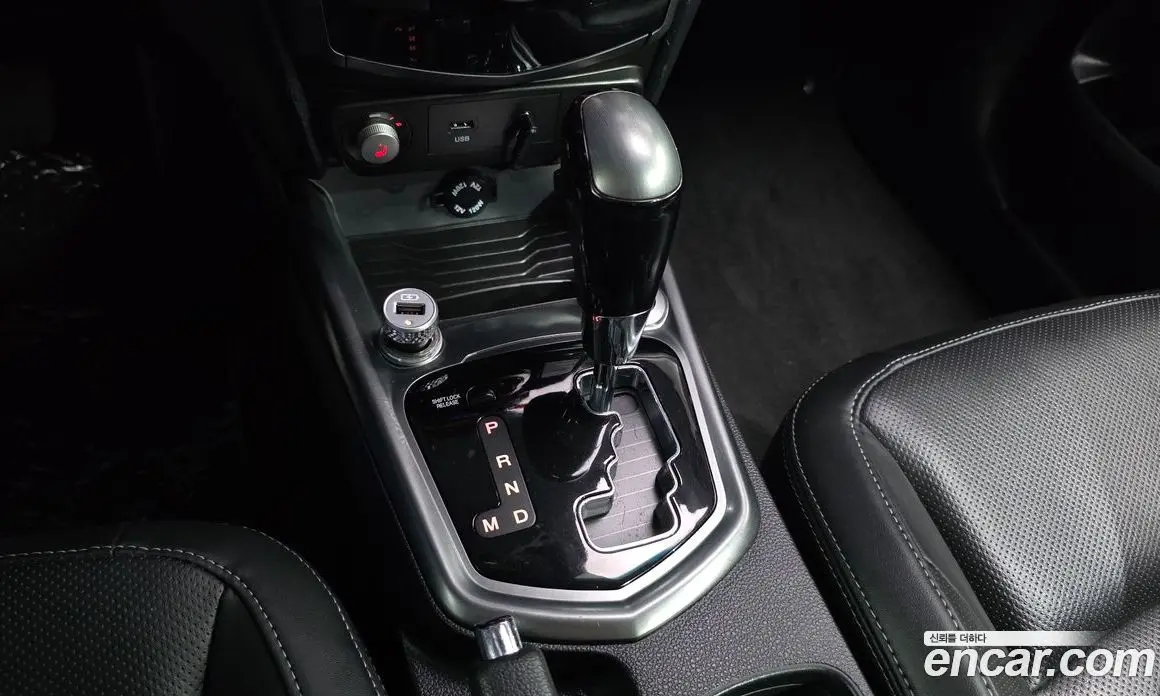 SsangYong TIBOLI 2018 1.6 автомат (гидро), фото 9