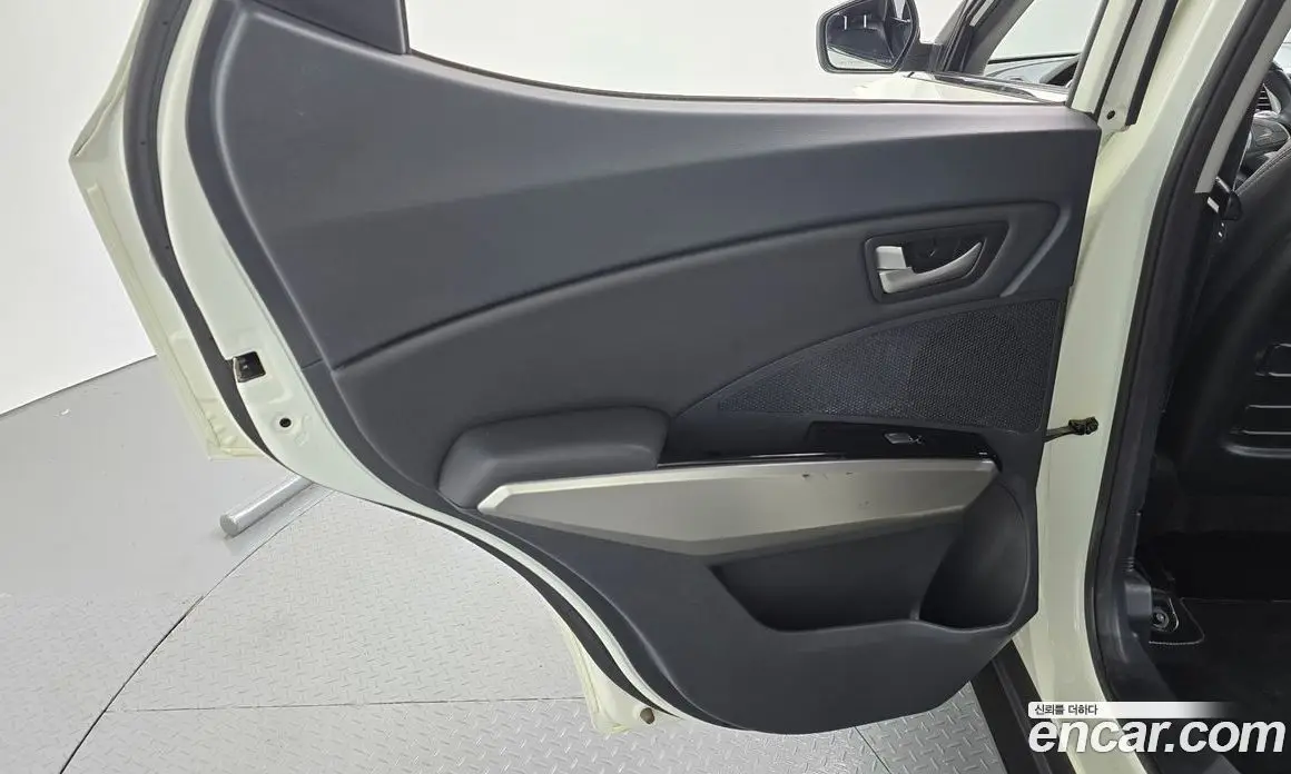 SsangYong TIBOLI 2018 1.6 автомат (гидро), фото 15