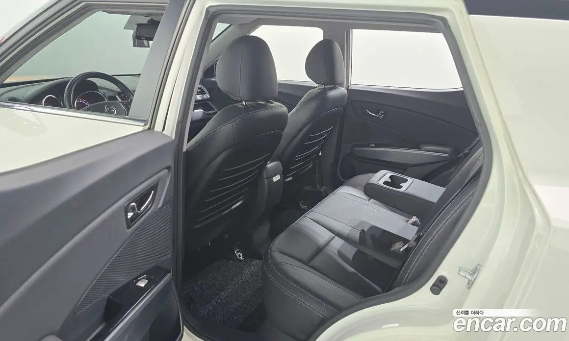 SsangYong TIBOLI 2018 1.6 автомат (гидро), фото 12