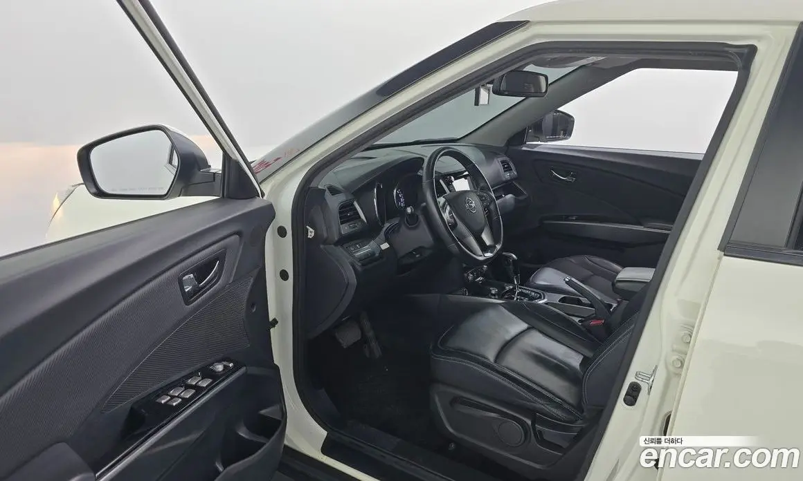 SsangYong TIBOLI 2018 1.6 автомат (гидро), фото 10