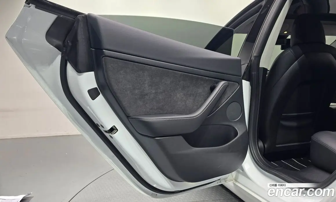 Tesla Model 3 2022 0.2 автомат (гидро), фото 15
