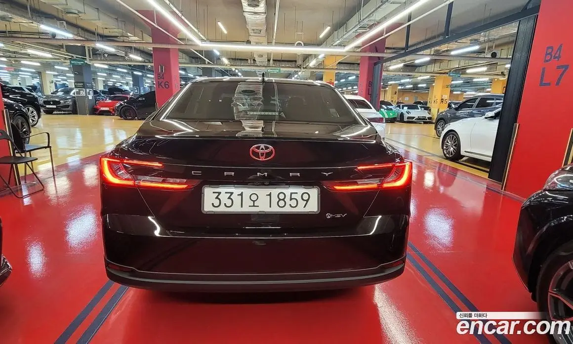 Toyota Camry 2026 2.5 автомат (гидро), фото 4