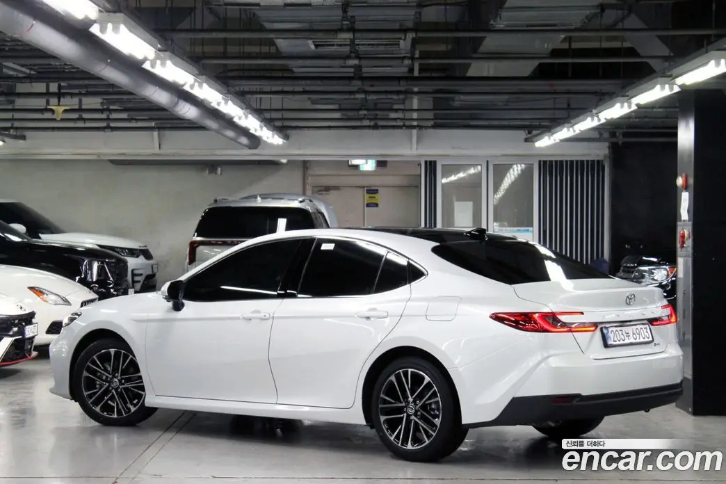 Toyota Camry 2026 2.5 автомат (гидро), фото 4