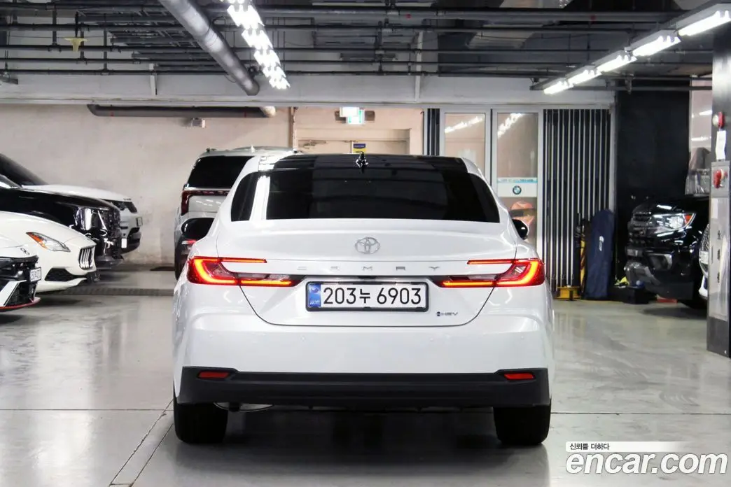 Toyota Camry 2026 2.5 автомат (гидро), фото 5