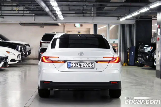 Toyota Camry 2026 2.5 автомат (гидро), миниатюра 5