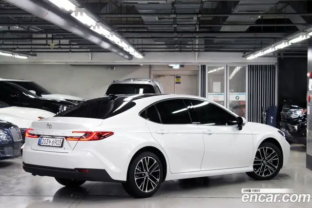 Toyota Camry 2026 2.5 автомат (гидро), миниатюра 6